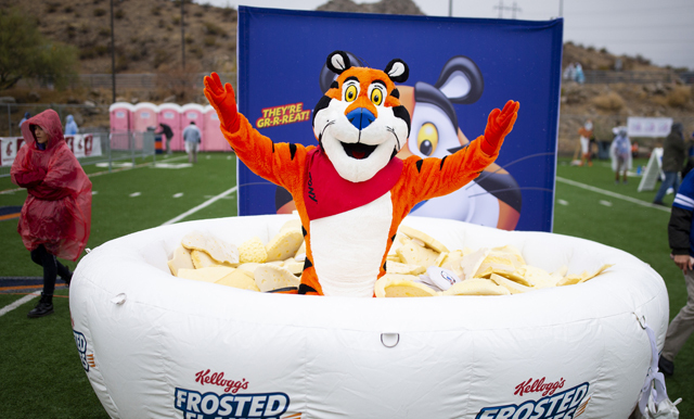 TONY THE TIGER® RENEWS SUN BOWL TITLE PARTNERSHIP AFTER MAKING A GR-R-REAT CONNECTION WITH COLLEGE FOOTBALL AND THE COMMUNITY OF EL PASO
